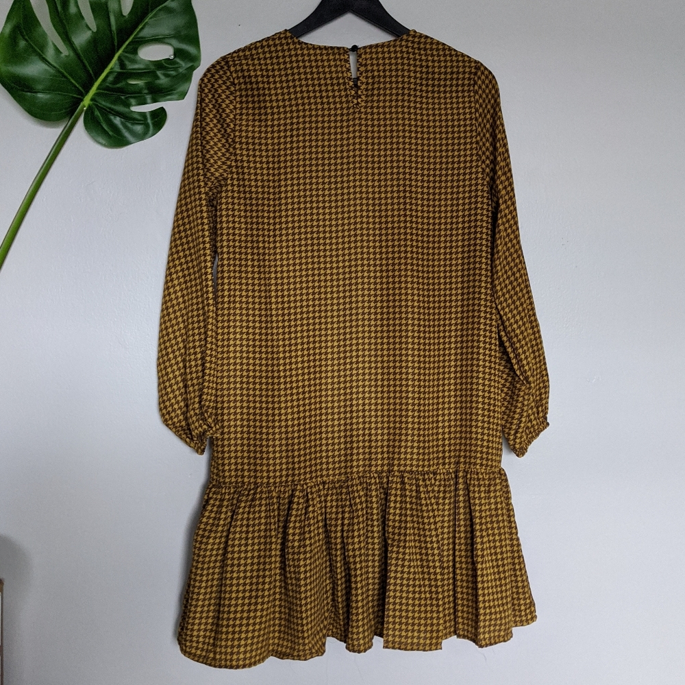 Mustard houndstooth ruffle hem dress - Picture 7 of 10